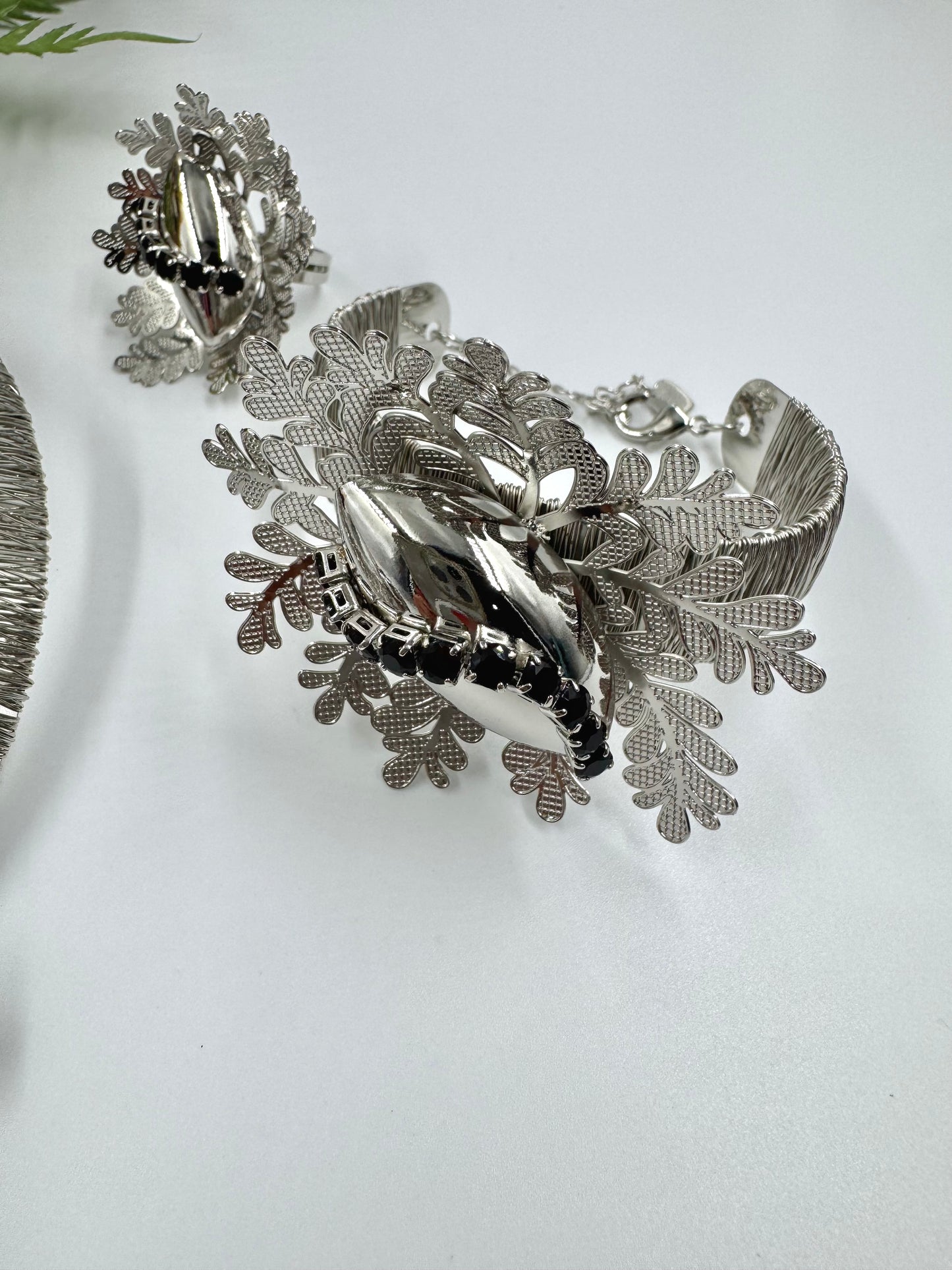 Vineeta Necklace Set