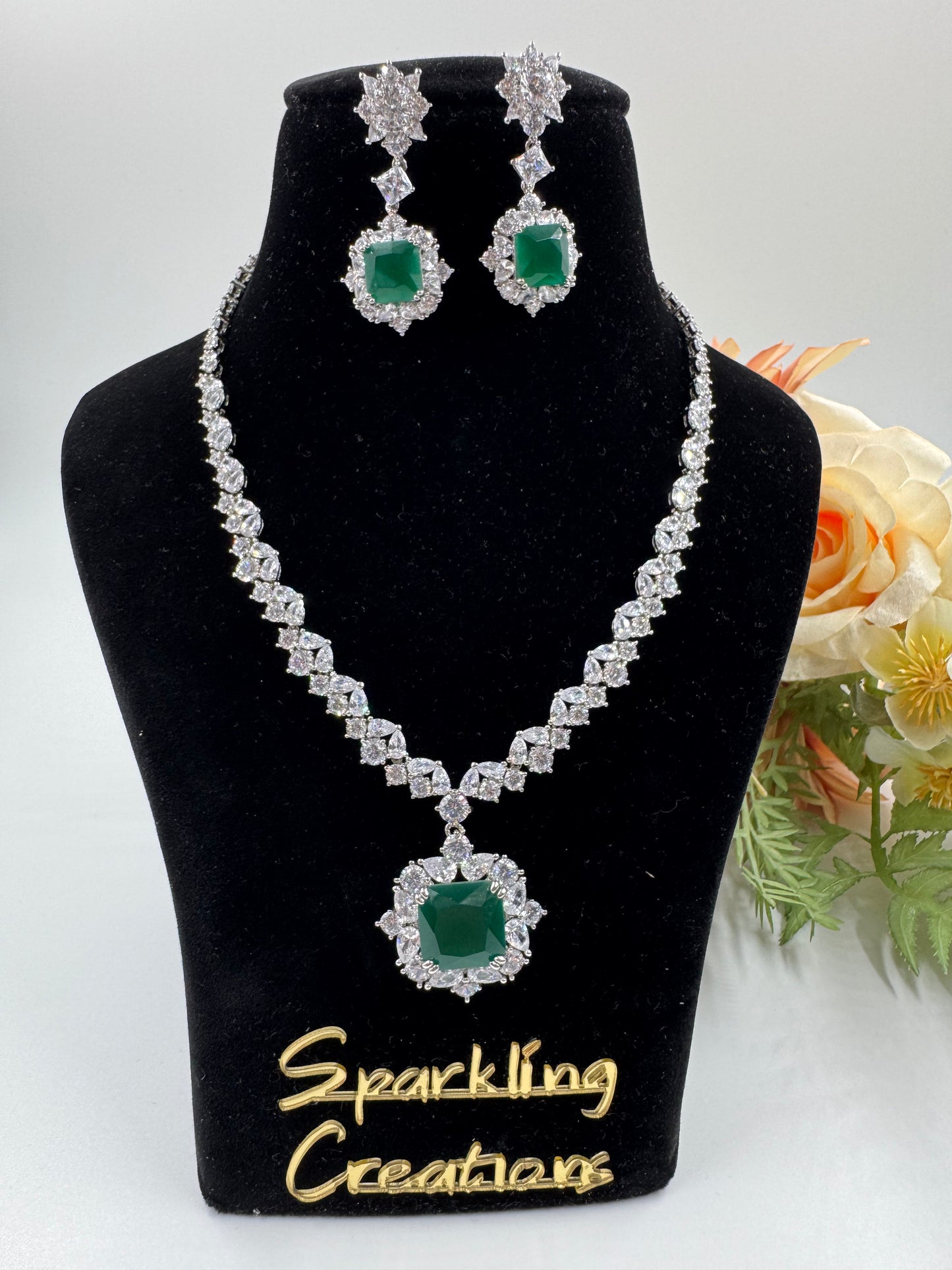 Twinkle Necklace Set
