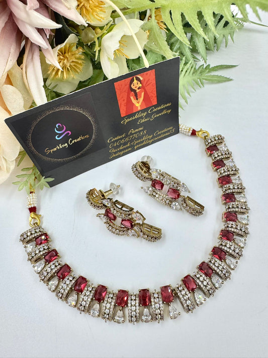 Saanvi Necklace Set