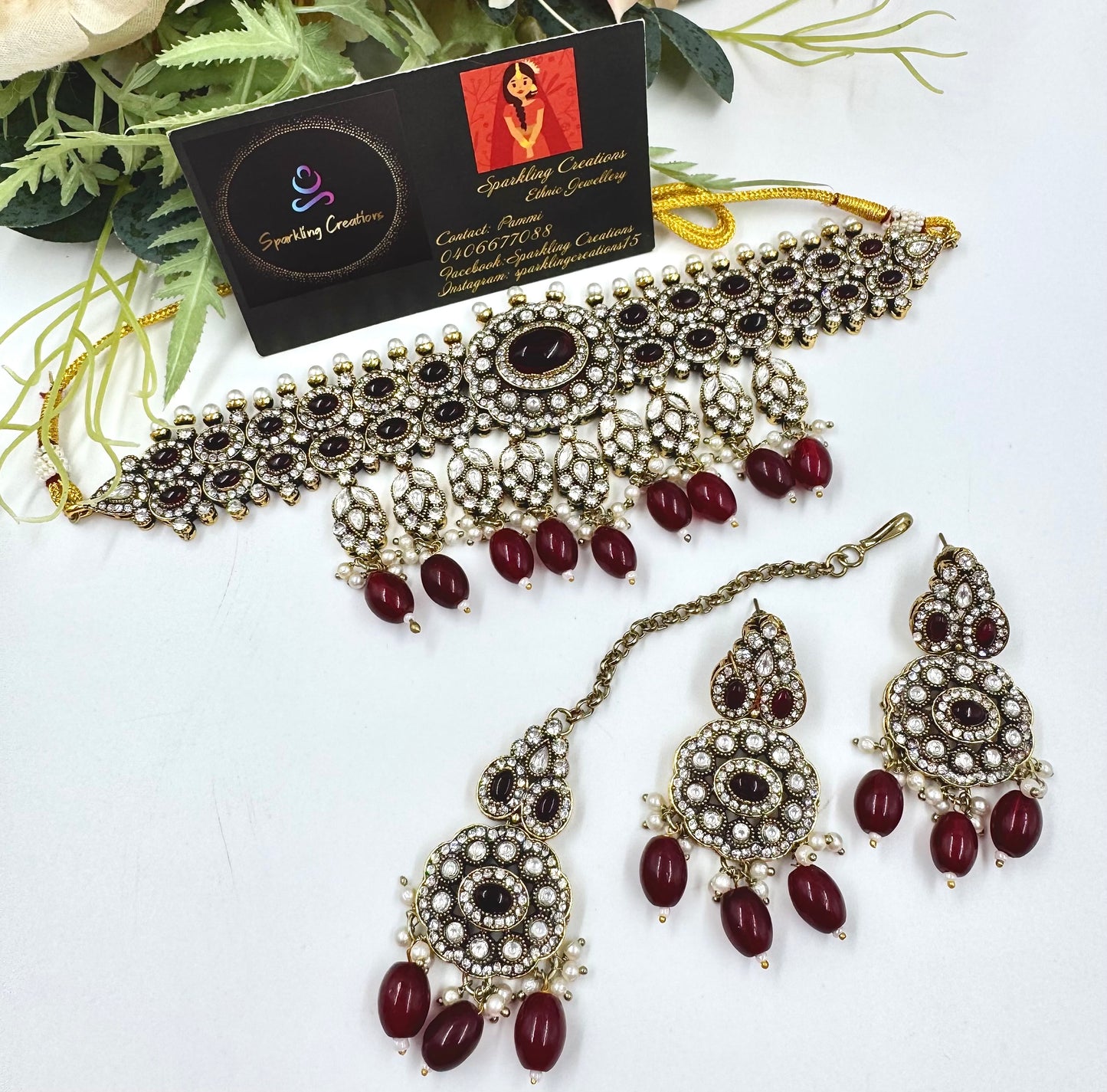 Fari Necklace Set