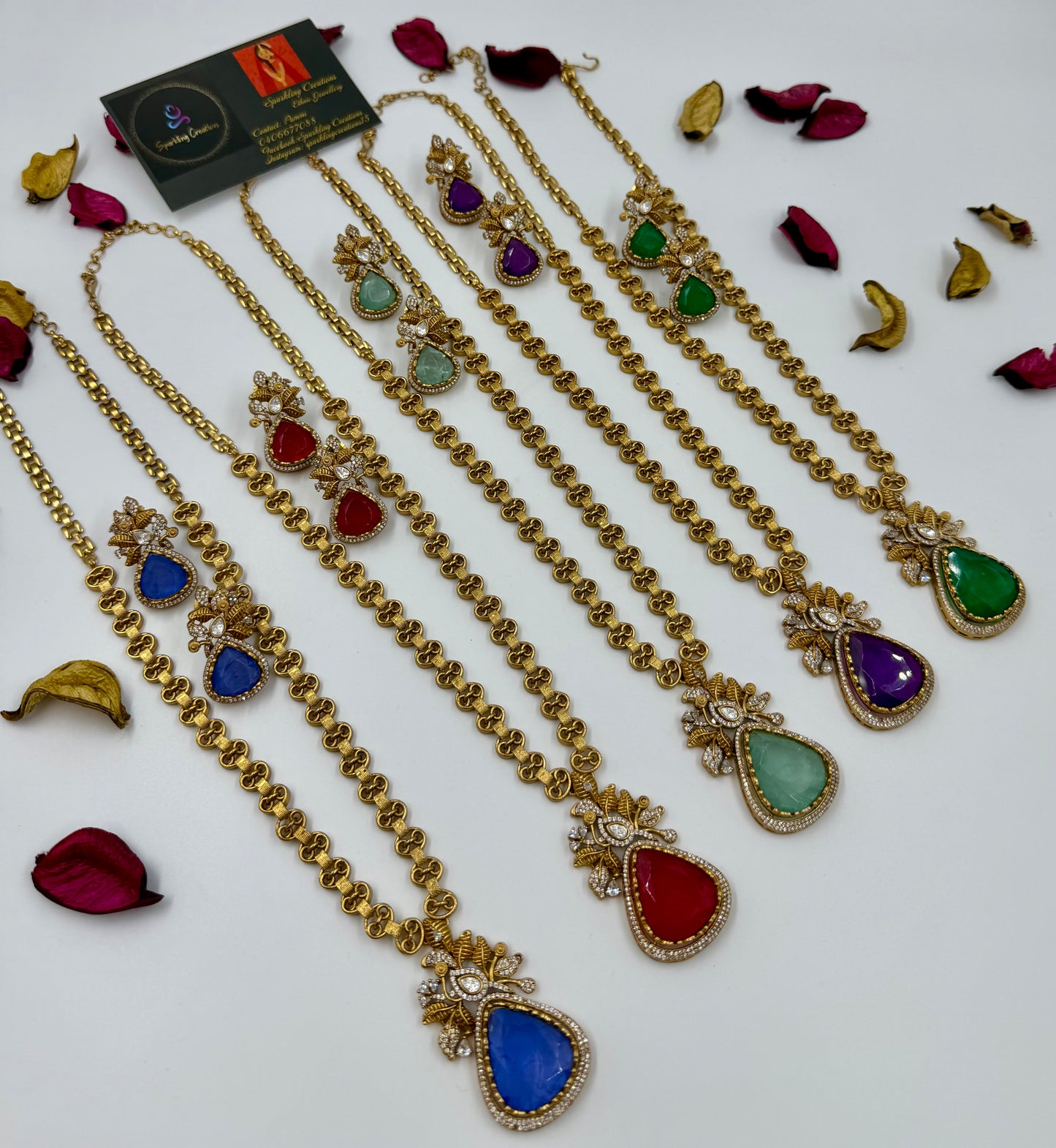 Gia Long Necklace Set