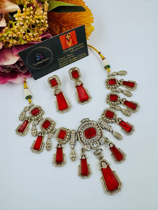 Supriya Necklace Set