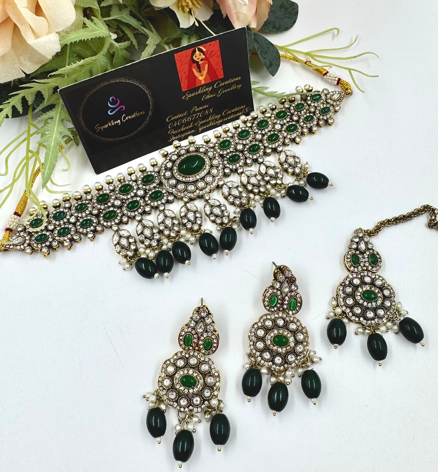 Fari Necklace Set