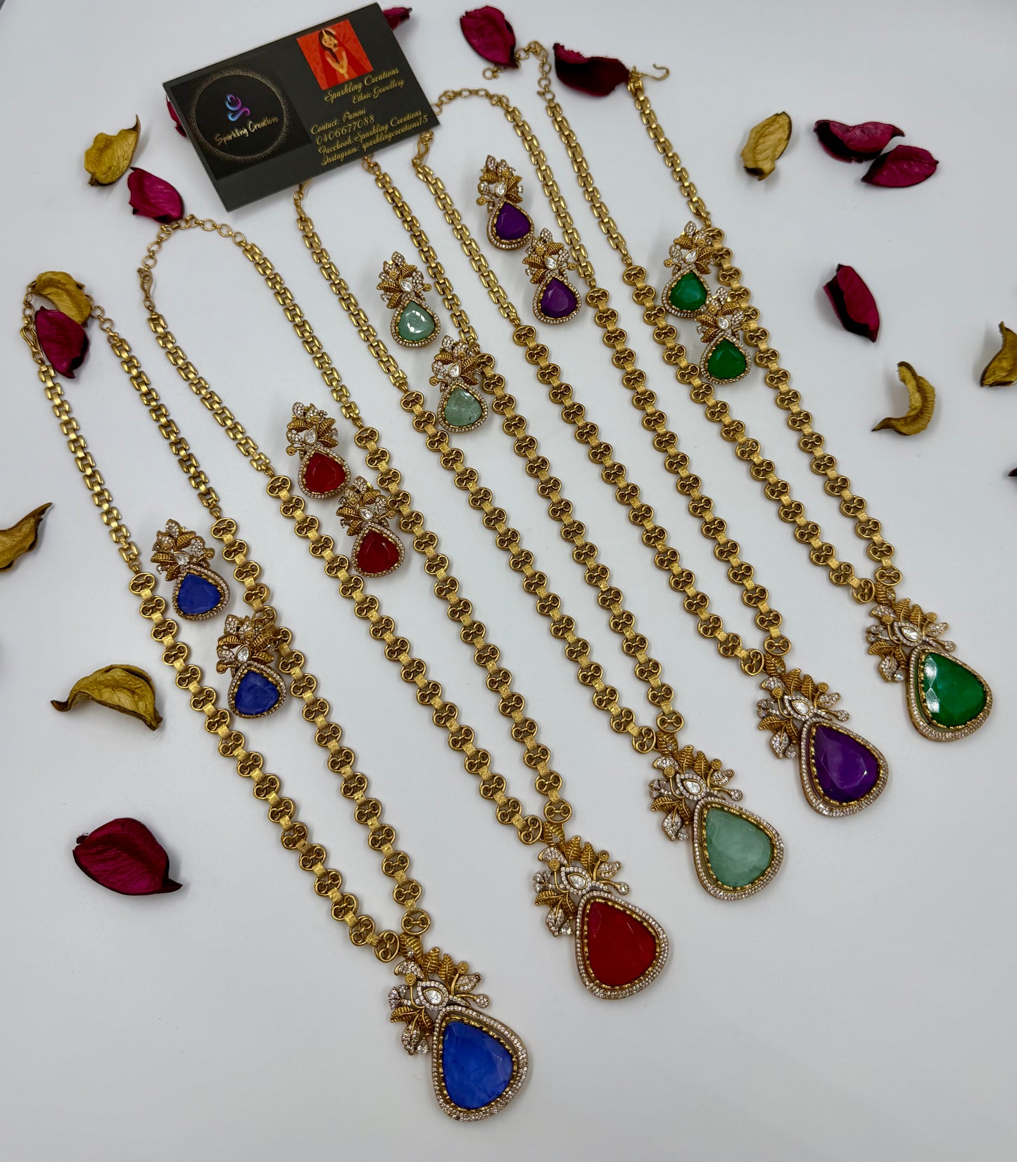 Gia Long Necklace Set