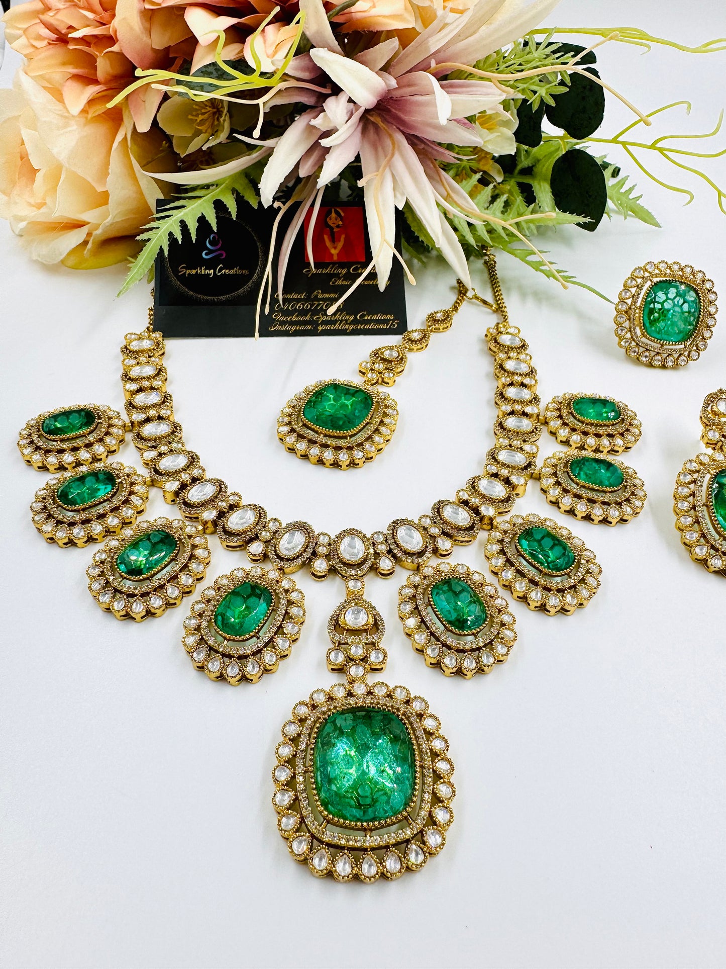 Raima Necklace Set