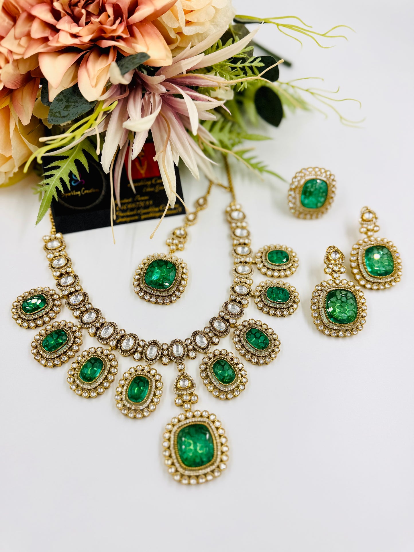 Raima Necklace Set