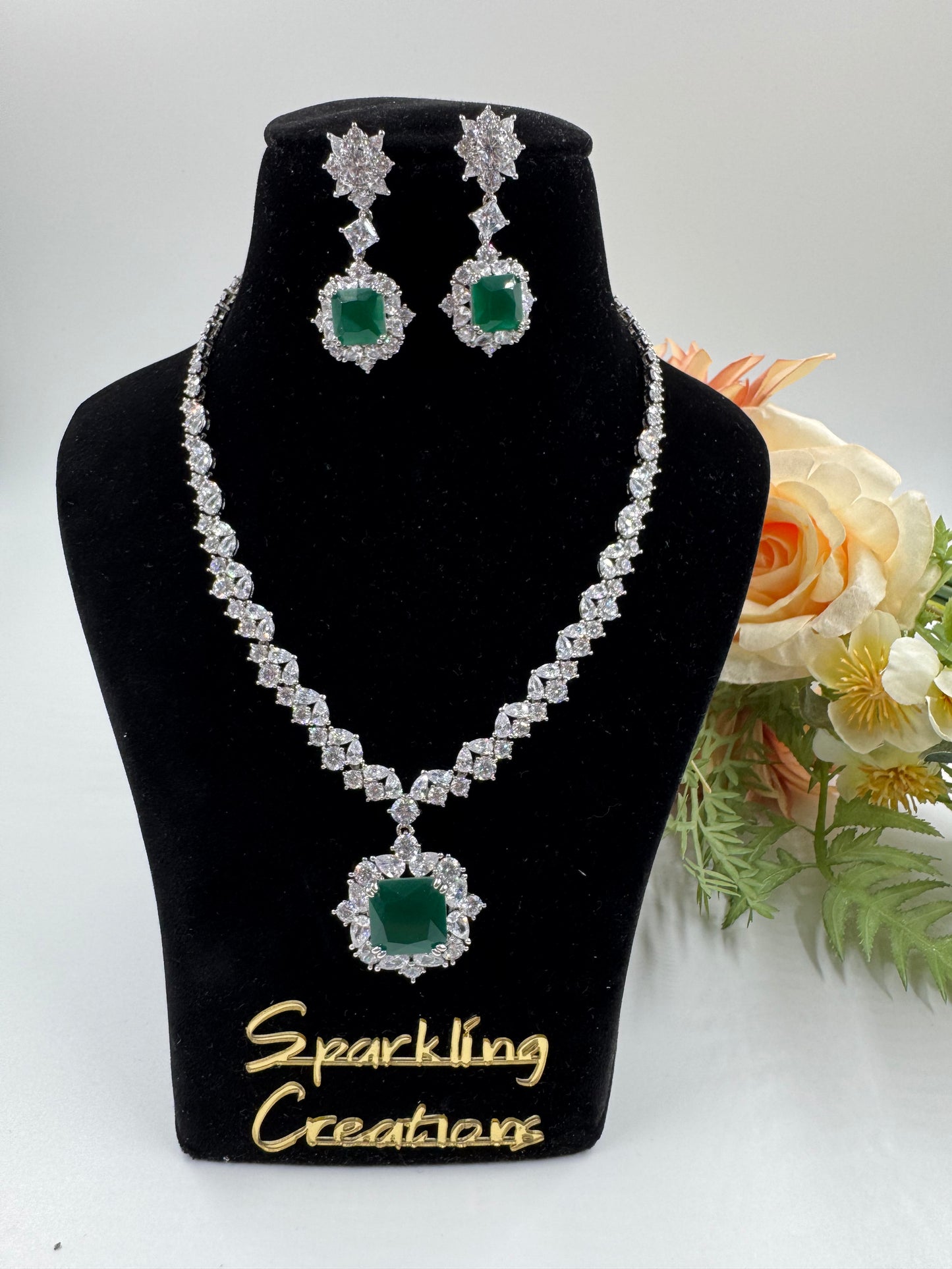 Twinkle Necklace Set