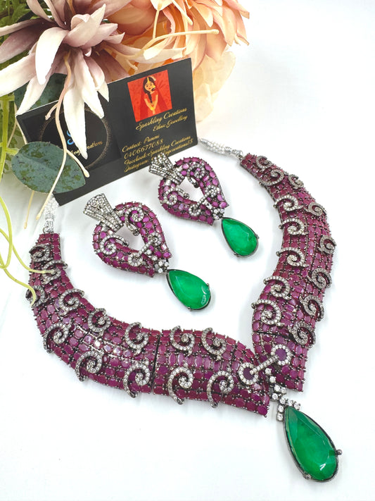 Pinky Necklace Set