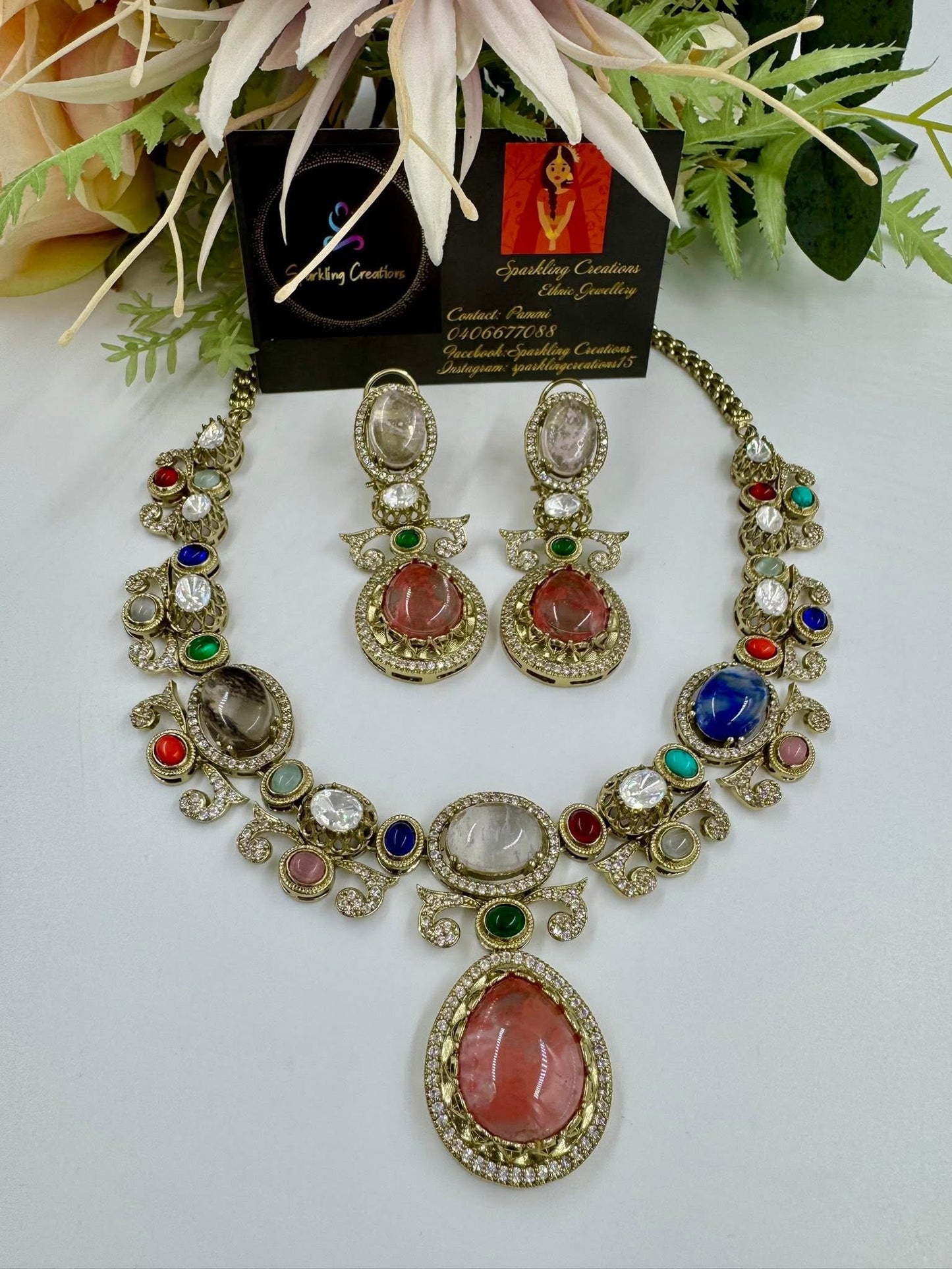 Illya Necklace Set