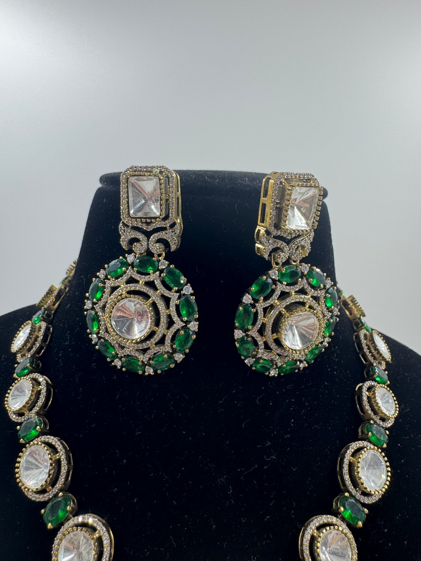 RAV NECKLACE SET