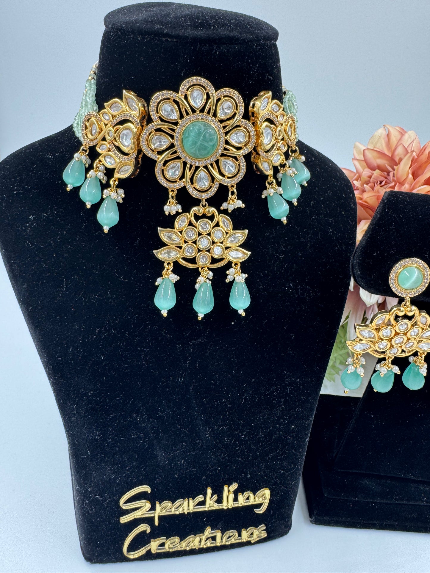 RENU CHOKER SET